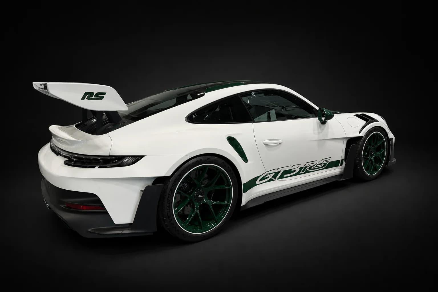 Automobile